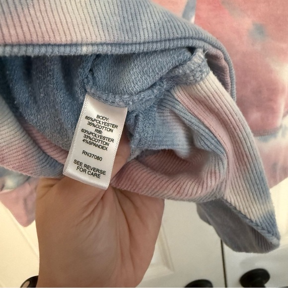 Distressed Multicolored Long Sleeve Top - Picture 6 of 6